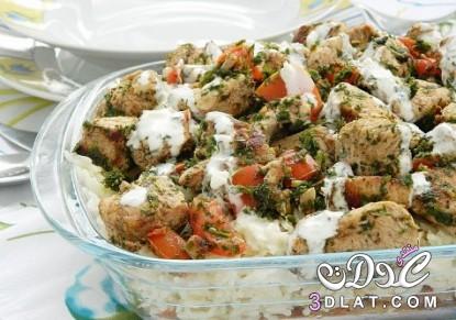 فتة الدجاج باللوز والزبادى طريقة عمل  فتة الدجاج باللوز والزبادى طبق رمضاني مميز