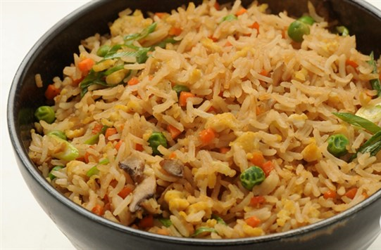 طريقة عمل الأرز الصيني المقلي بالخضار, اسهل طريقة لعمل الأرز الصيني المقلي بالخضار
