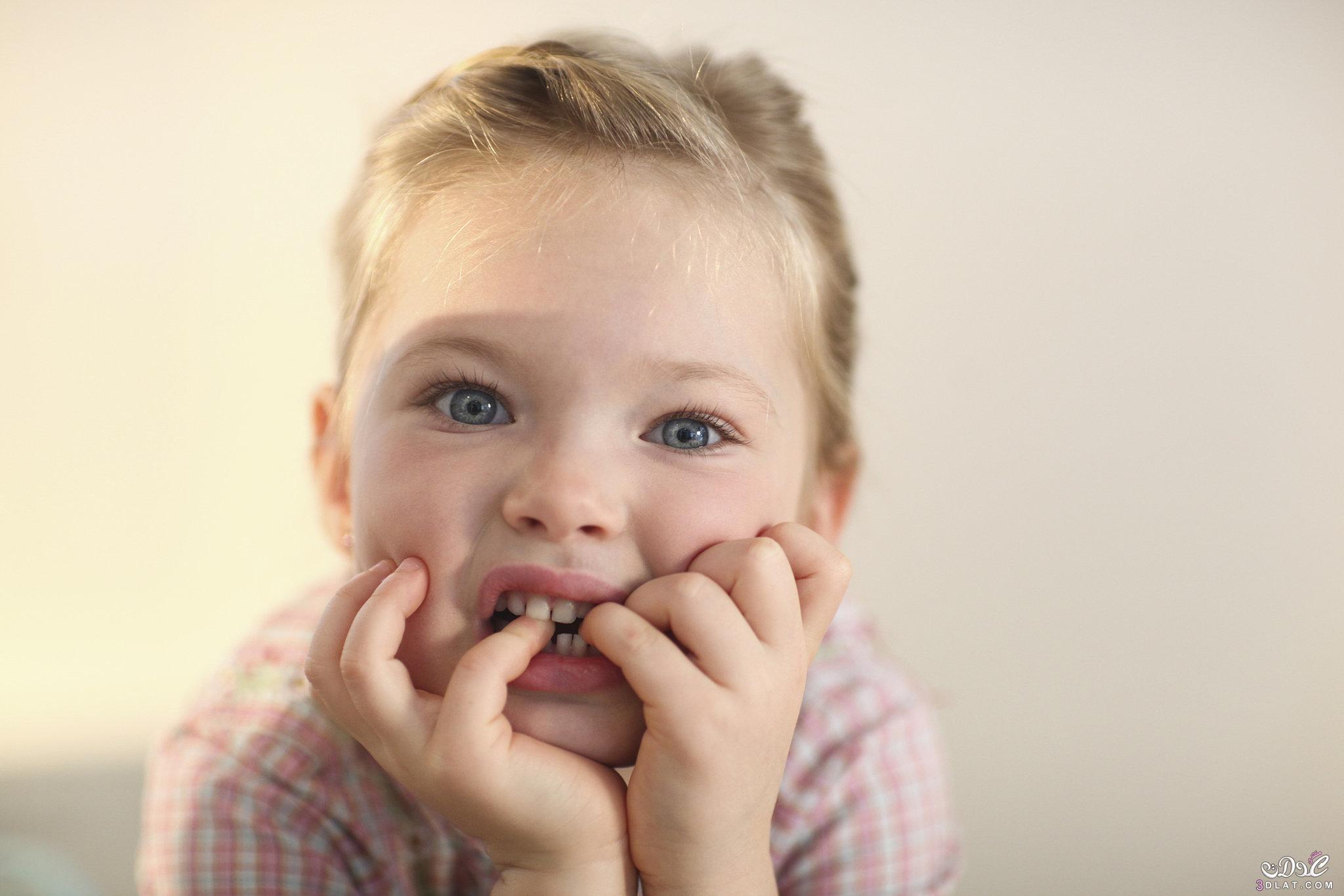 طرق التخلص من عادة قضم الأظافر عند الاطفال, كيفية التخلص من عادة قضم الأظافر عند الاطفال