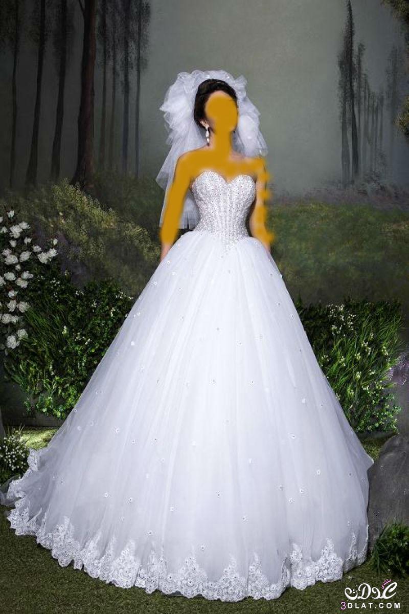 الفستان  : زفاف الناعم مع الحزام الملفت