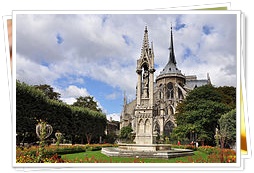 المعالم السياحية والمواقع الأثرية في باريس .
