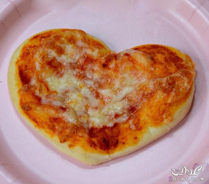 طريقة عمل قلوب بيتزا المارجريتا بالصور2024, كيفية اعداد قلوب بيتزا المارجريتا بالصور