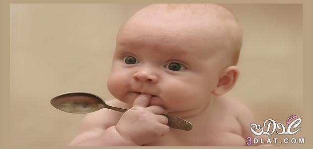كيف ابدا اطعام طفلي الرضيع؟